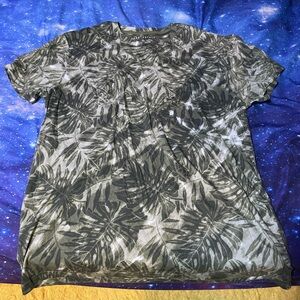 Men’s Aeropostale Green palm leave print T-Shirt- size XL🔥